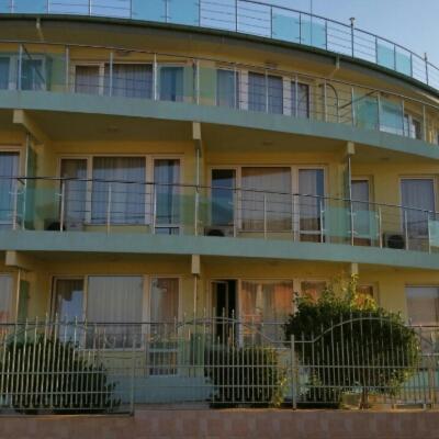 Family Hotel Coral Sozopol Exterior photo