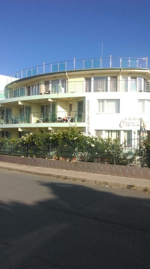 Family Hotel Coral Sozopol Exterior photo